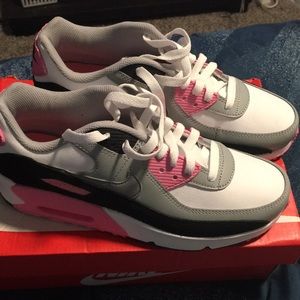 BRAND NEW Nike AirMax